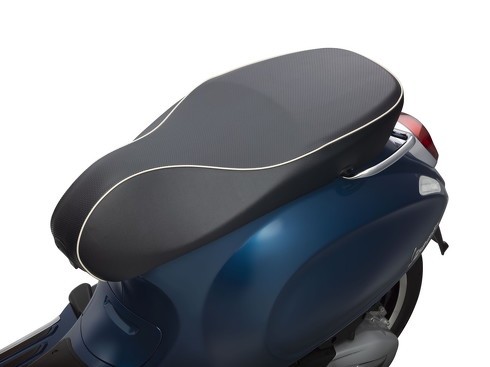 ベスパ スプリント 新色