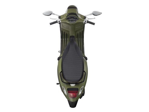 ベスパ スプリント 新色