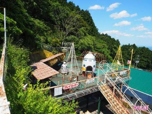 廃墟みたいだけど現役です