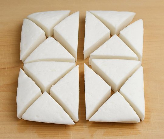 紀文食品、Twitterで“はんぺんを簡単にキレイに切れるライフハック”を紹介