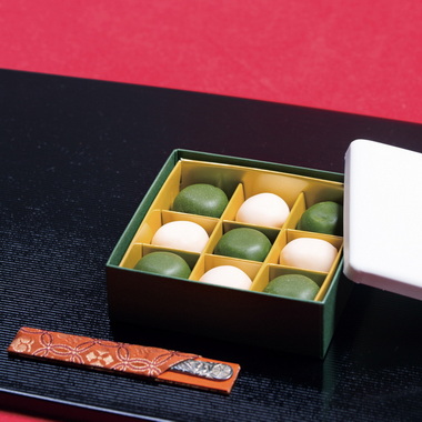 湖月庵 きぬのまゆ玉贅沢抹茶