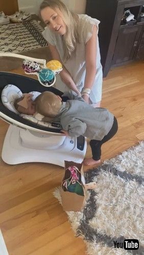 「Brother Meets Baby Sister for the First Time || ViralHog」