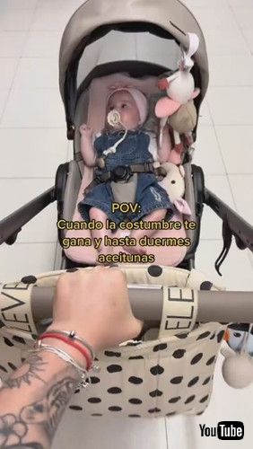 買い物中のパパ