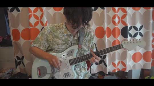 1年間 割り箸 ギター 弾き続けた 成果 演奏 タッピング