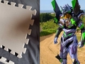 ダイソーのジョイントマットから「エヴァ初号機」を生み出す謎技術……！　制作過程に「理解が追いつかない」「凄すぎる」の声