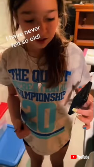 カセットテープと娘