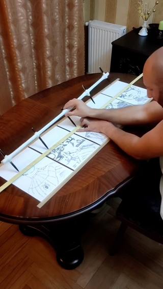 5人のマーベル・ヒーローたちを同時に描けてしまう、超人的な男性がTikTokで話題