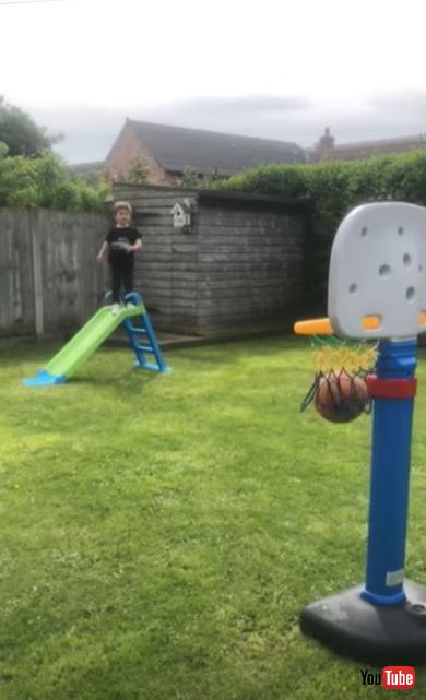 シュートが入った様子