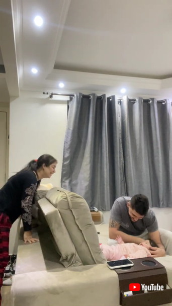 家族笑顔の画像