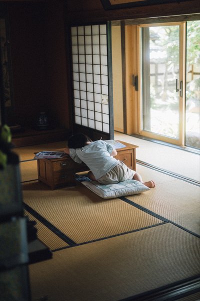 「全身で表現する、宿題がめんどくさい」