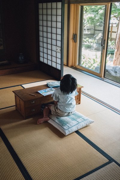 「全身で表現する、宿題がめんどくさい」