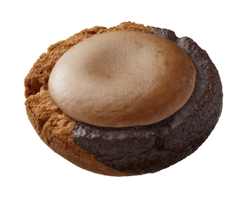 ベイク チョコチーズタルトドーナツベイク チョコチーズタルトドーナツ（テイクアウト 248円、イートイン 253円）