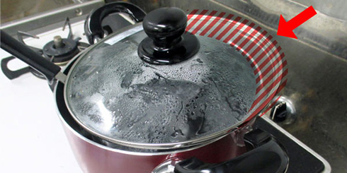 「お玉を入れたまま蓋をして加熱しないで」　調理器具メーカーがガラスが粉々になる事故の注意喚起