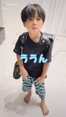 パジャマで学校