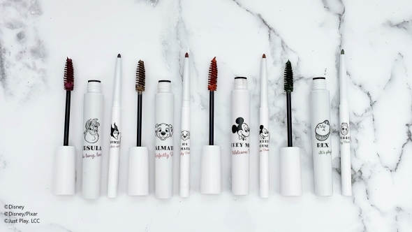 マスカラとジェルアイライナーの画像