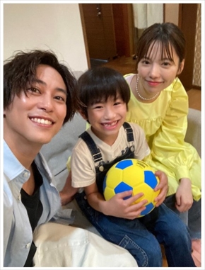 結婚生活を送る元AKB48・島崎遥香と佐野岳