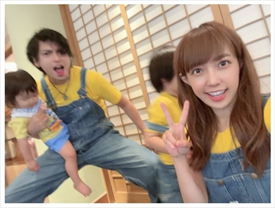 USJを楽しむ川崎希＆アレクファミリー