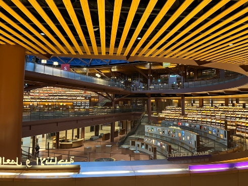 新石川県立図書館