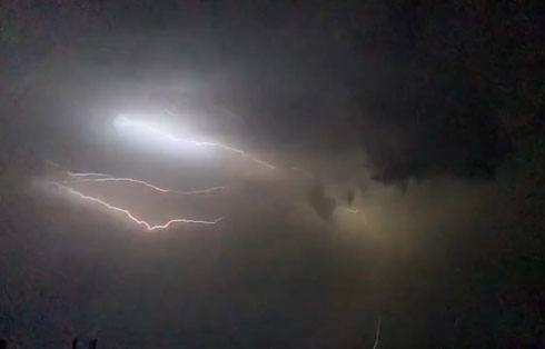 アンビルクローラー