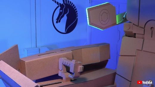 ユニコーンガンダム コクピット シート 再現 ダンボール