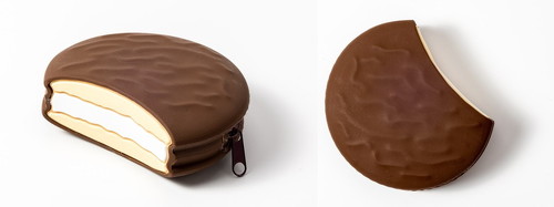 チョコパイ型ポーチ