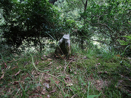 首を切られた時に面白いくらい血が噴き出した少年を祭る神社「面白殿」