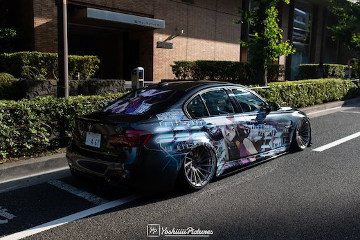 ホロライブ 痛車 holoX ラプラス・ダークネス YMD