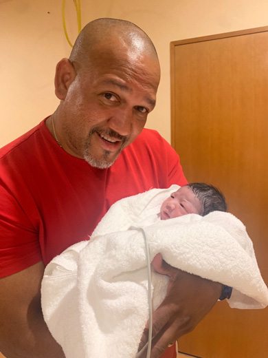 ラミレス美保が第4子出産