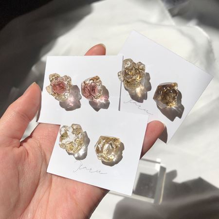 天然石のようなアクセサリー