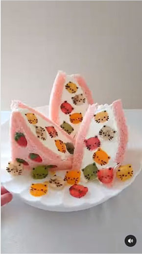 にゃんこのフルーツサンド