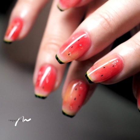 スイカネイル上から