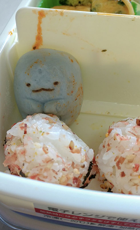 返り血を浴びたとかげ