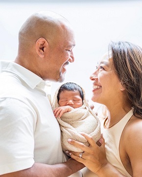 アレックス・ラミレスと妻・美保、第4子三男・杏気（あんげ）