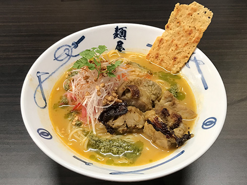 アイス「クーリッシュ」がラーメンのトッピングに！　「麺屋武蔵 武骨外伝」がコラボメニュー「クーリッシュ加冷麺」を提供開始