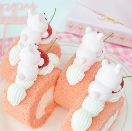 「さくらんぼのロールケーキ」