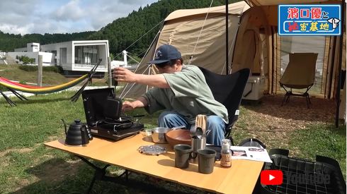 京都のキャンプ施設でオートキャンプを楽しむ濱口さん