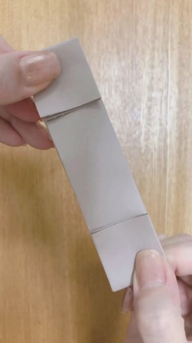 画用紙でラッピング