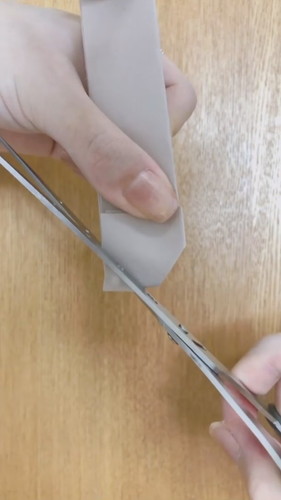 画用紙でラッピング