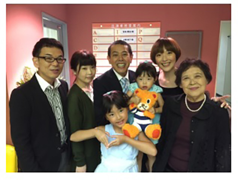 ノッチ一家と母親