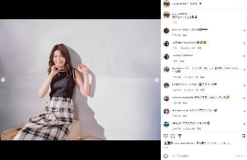 ファッションを公開する木村沙織