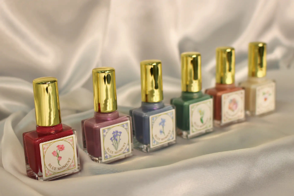 秘めごとネイル