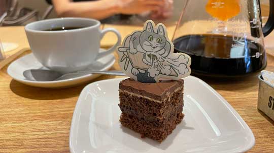 カプコンカフェ 仕事猫 コラボカフェ ぶちまけパフェ