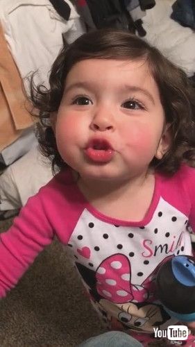 「Little Girl Refuses To Learn Spanish From Dad - 1345461」