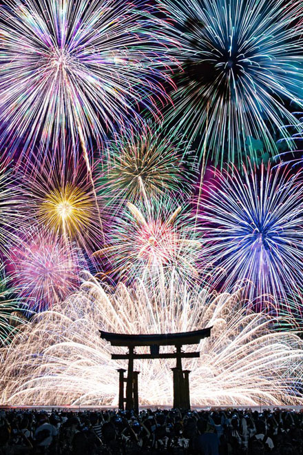 宮島水中花火大会