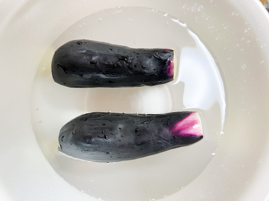 “ナス農家”が紹介した「しなびたナス」を「ピッチピチのナス」に簡単に戻せる方法