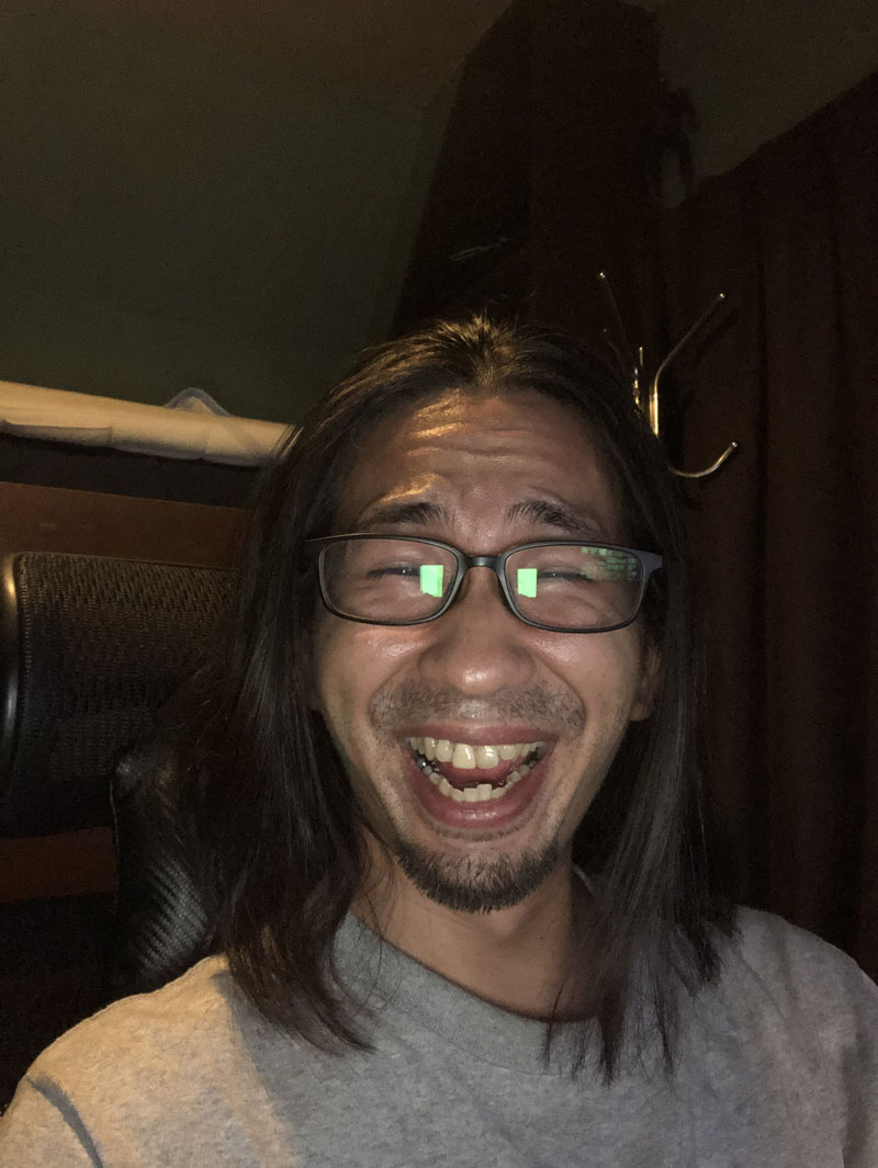 『異世界おじさん』の完成度高すぎるコスプレ　屈託のない笑顔に「衣装いらない」「実写版やれそう」と声援