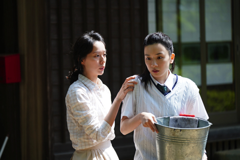 湊かなえ原作映画「母性」、戸田恵梨香と永野芽郁の新場面カット
