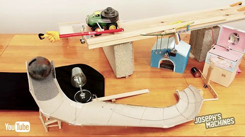 「ワイン取って」から始まるピタゴラ風の動画　テーブル切断や生きたネズミなど装置が壮大かつ緻密ですごい