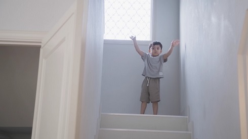 CM撮影現場の平愛梨と長男