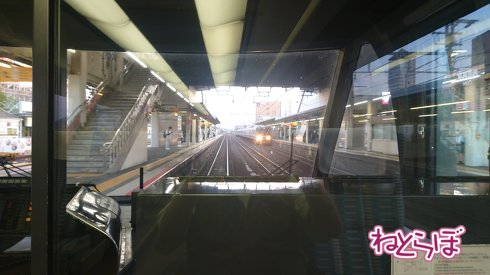 大阪付近は複々線で賑やか